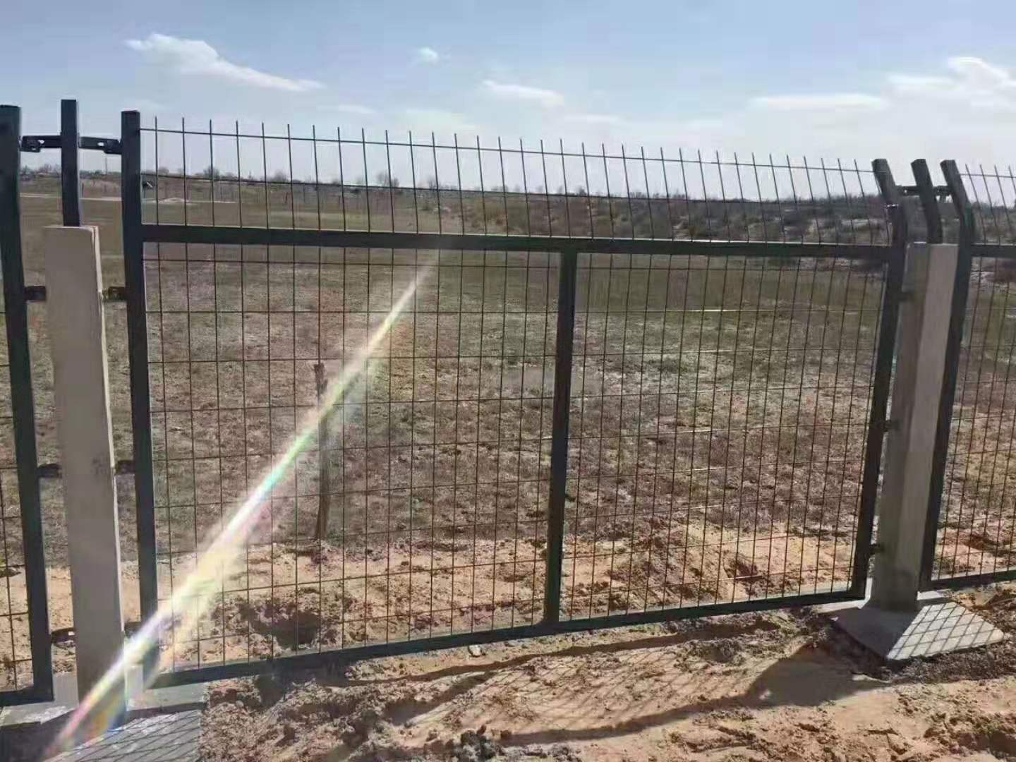 鐵路防護網
